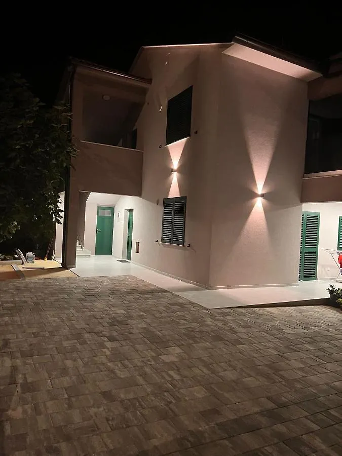 Villa Vida, Medulin - Bazen I Jacuzzi Croatia